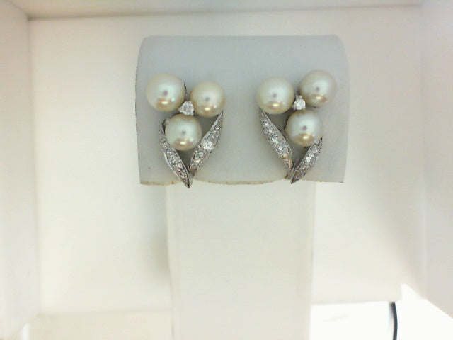 Pearl Earring