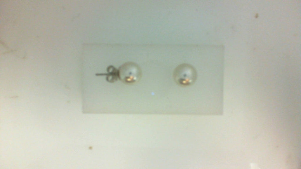 Pearl Earring