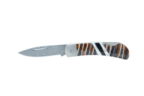 KNIVES