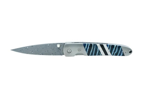 KNIVES