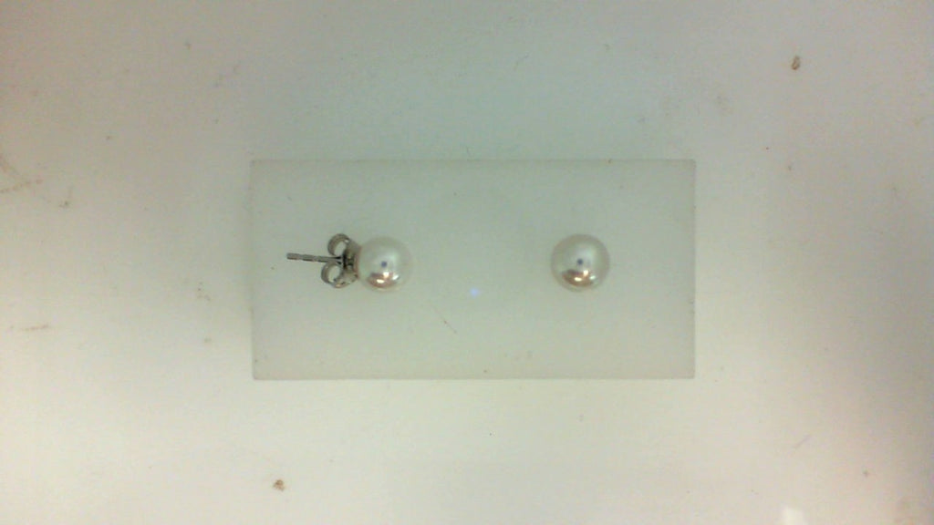 Pearl Earring