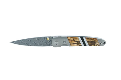 KNIVES